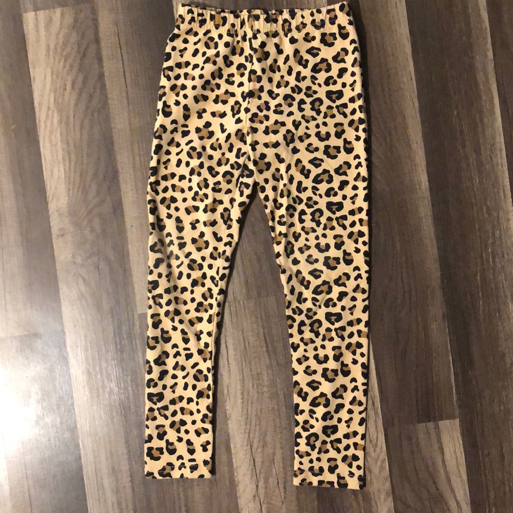 Girls Cheetah leggings